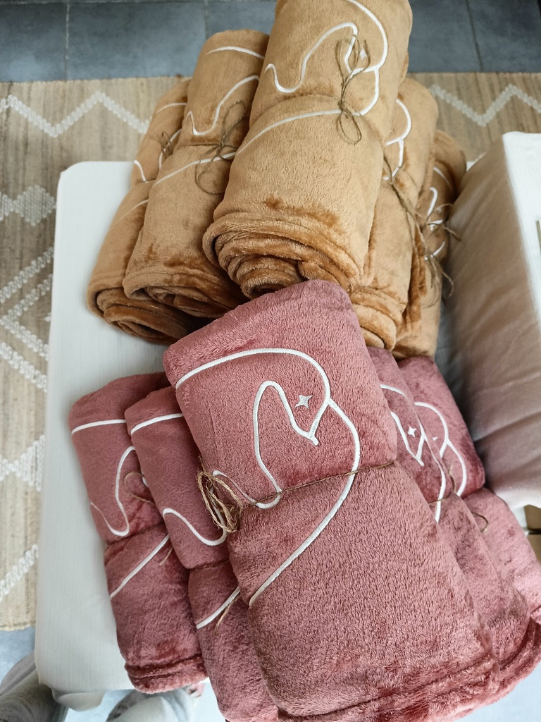 Knuffeldekentje (Oud roze)